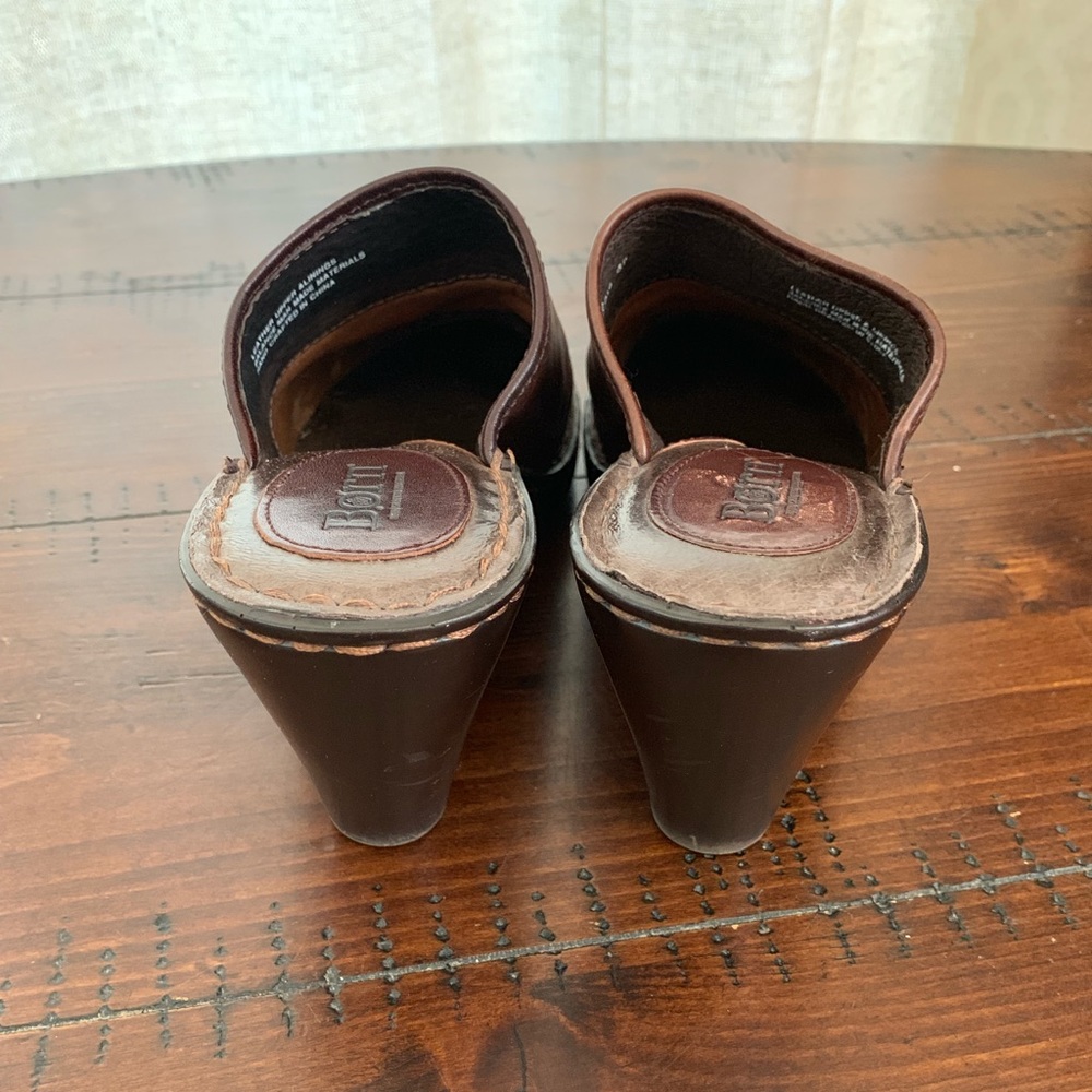 Born Clogs - Picture 3 of 6
